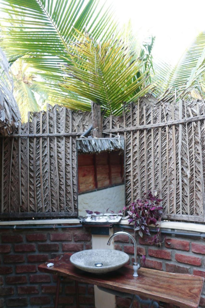 Monsoon Eco Resort - Whisky Point Arugambay Pottuvil Room photo