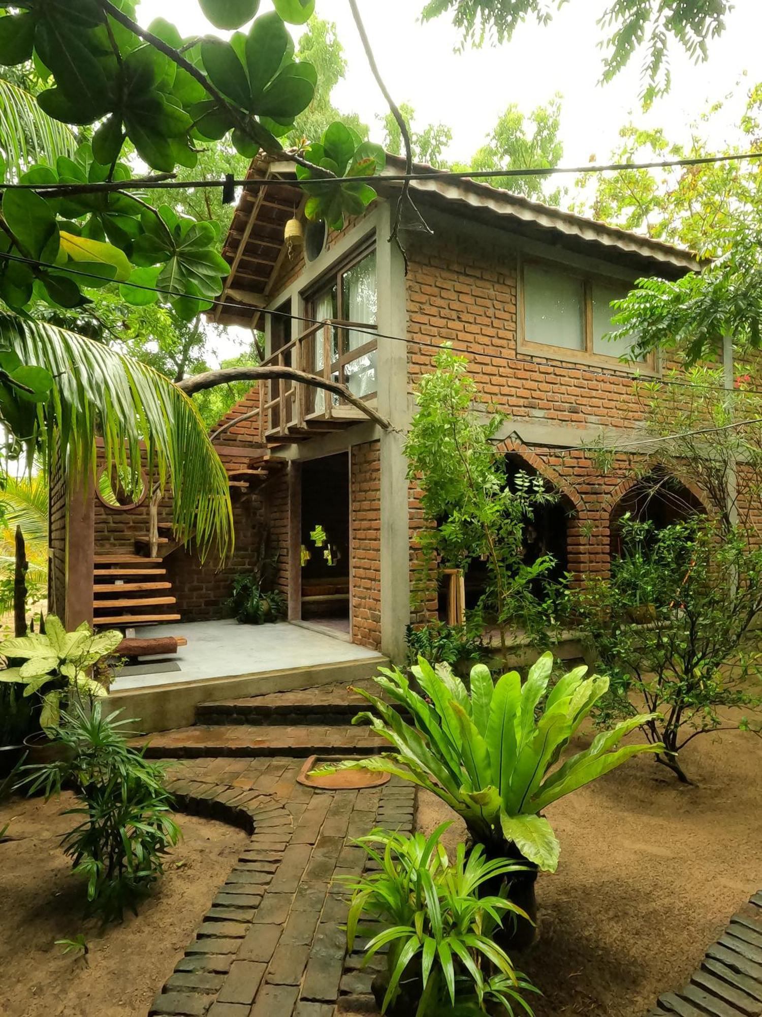 Monsoon Eco Resort - Whisky Point Arugambay Pottuvil Room photo